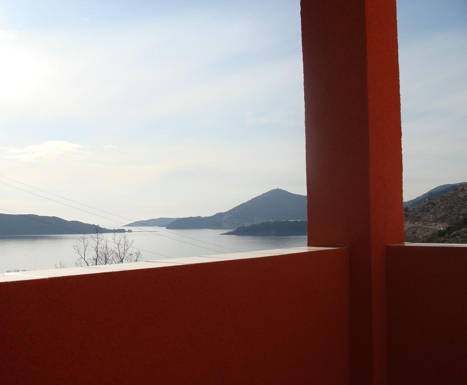 Apartments Danilo Kazanegra Ilha Sveti Stefan Quarto foto